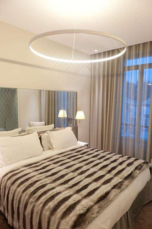 Le Cesar Hotel Provins Szoba fotó